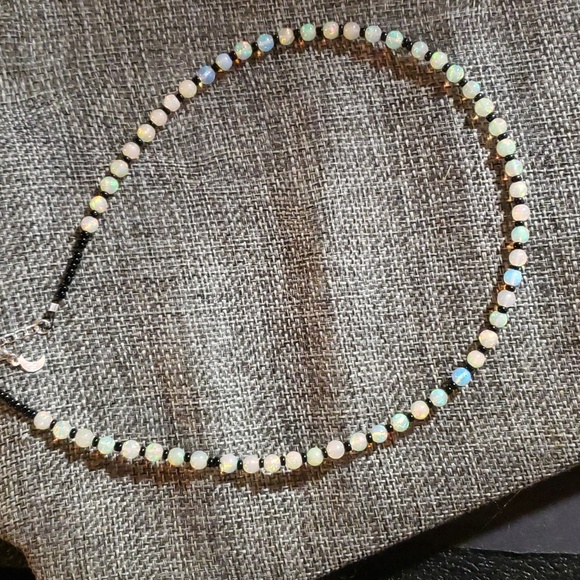 Rare Ethiopian opal choker - Picture 2 of 11